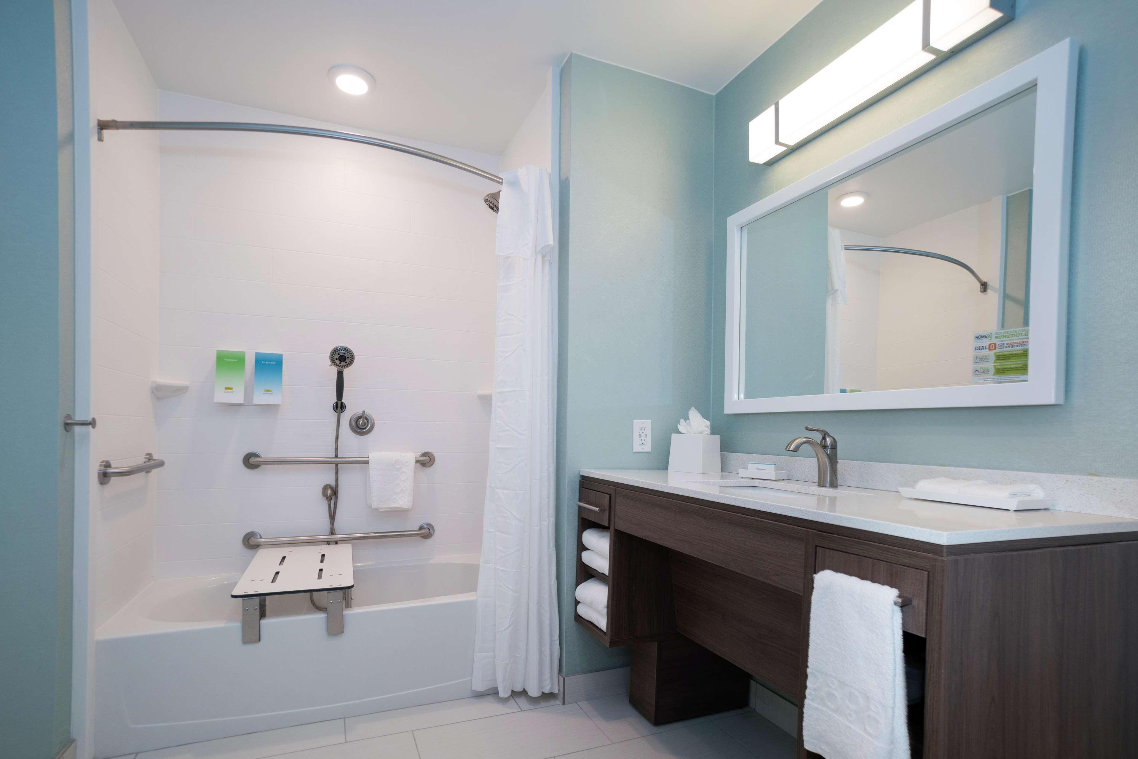 Home2 Suites By Hilton Jackson Flowood Airport Area מראה חיצוני תמונה