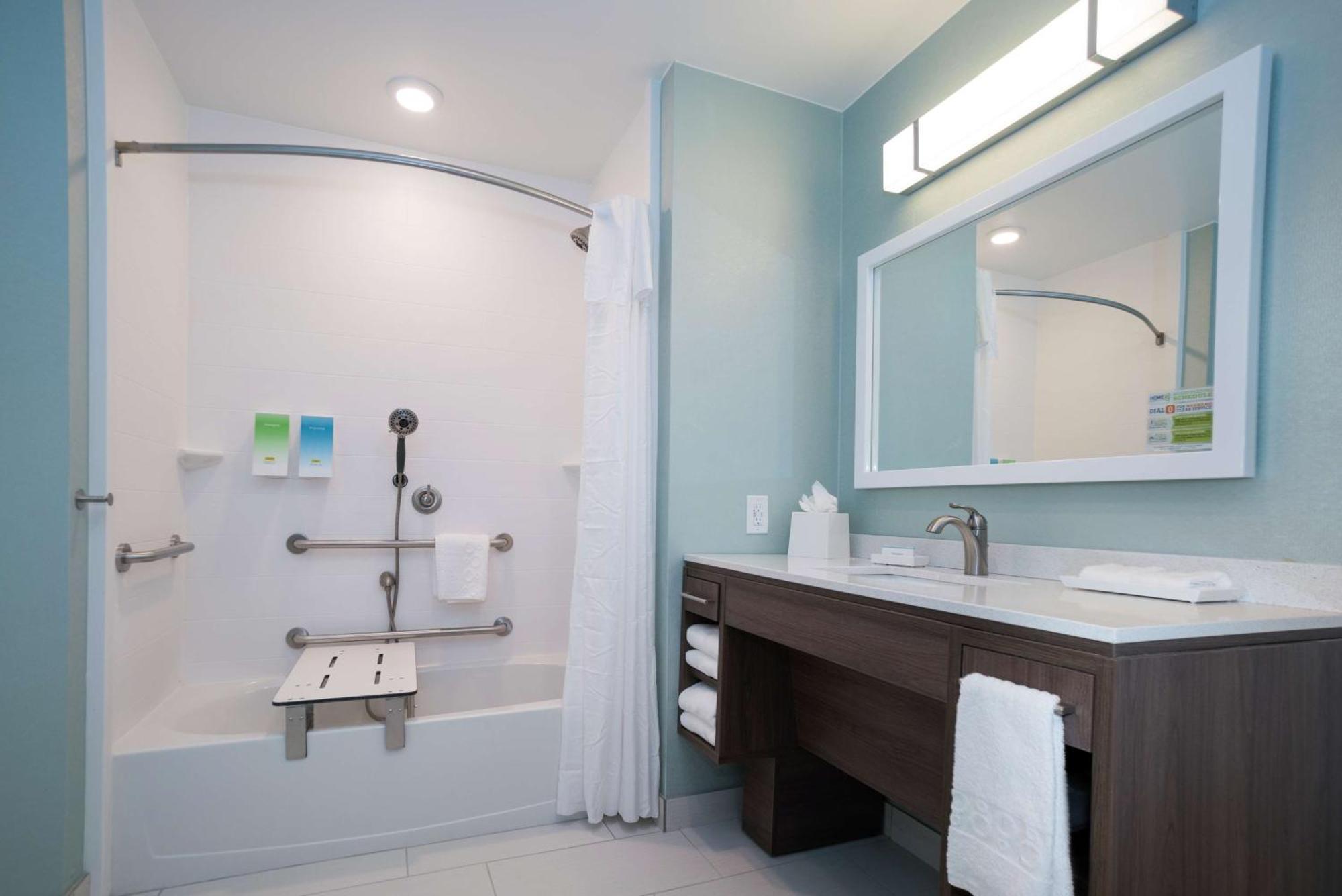 Home2 Suites By Hilton Jackson Flowood Airport Area מראה חיצוני תמונה